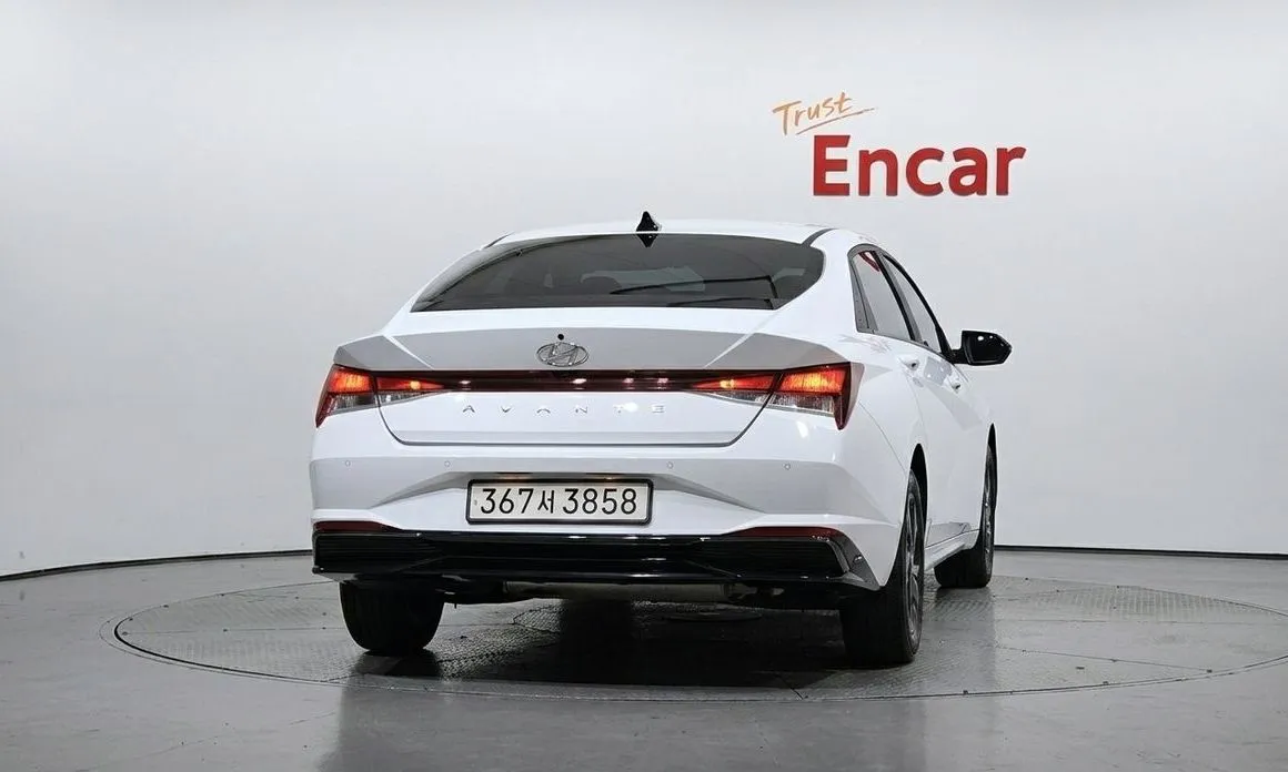 Hyundai AVANTE — фото 2