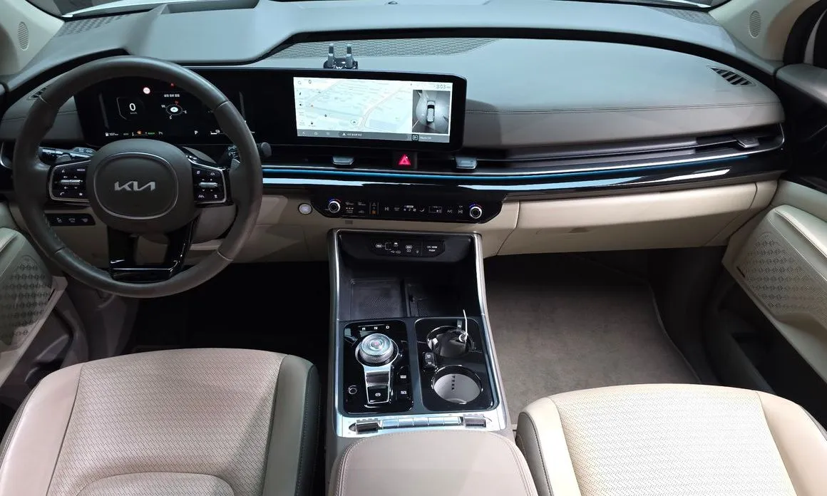 Kia Carnival — фото 3