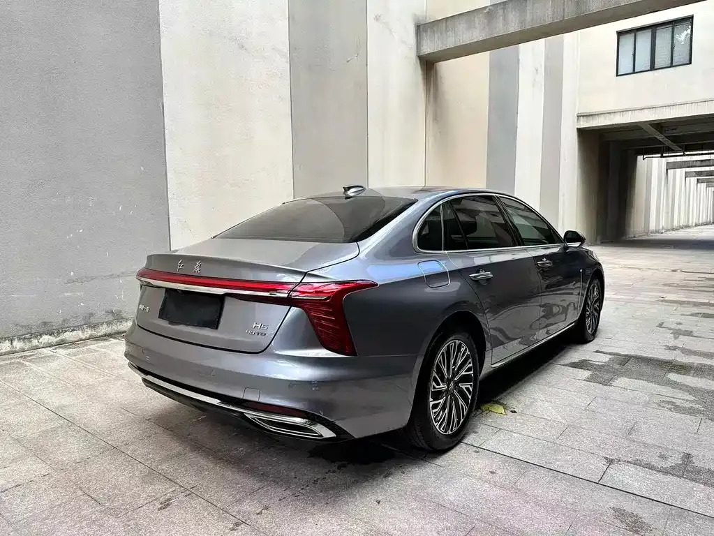 Hongqi H5 — фото 4