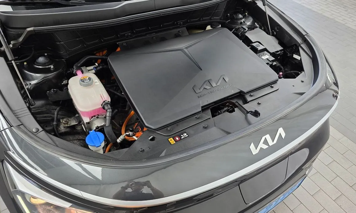 Kia Niro — фото 10