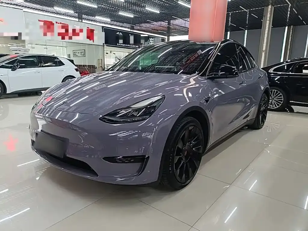 Tesla Model Y — фото 6