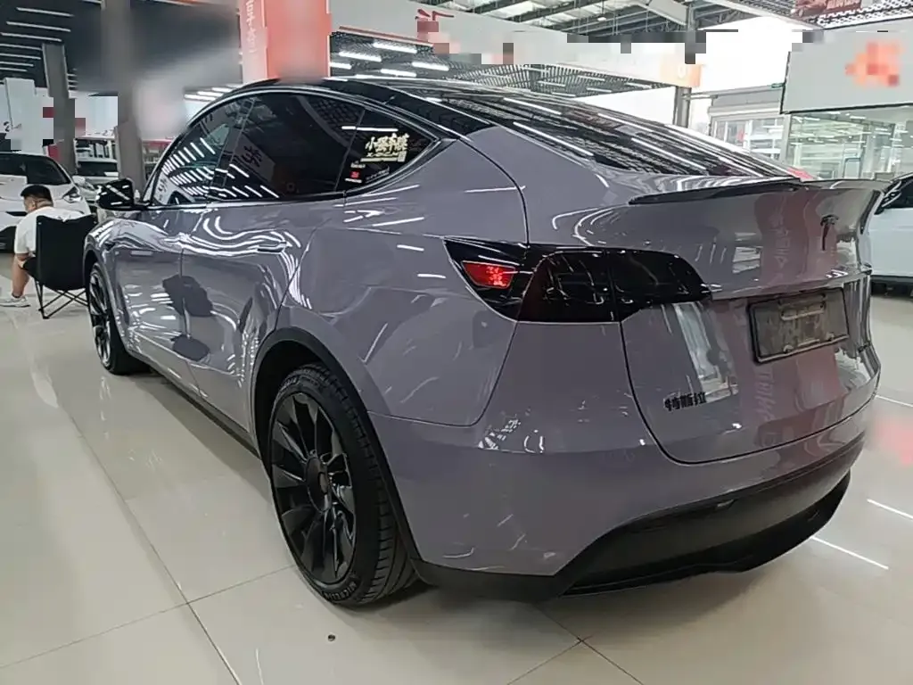 Tesla Model Y — фото 4