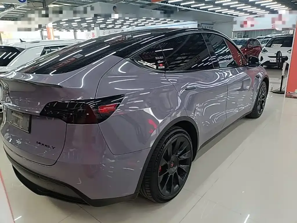 Tesla Model Y — фото 7
