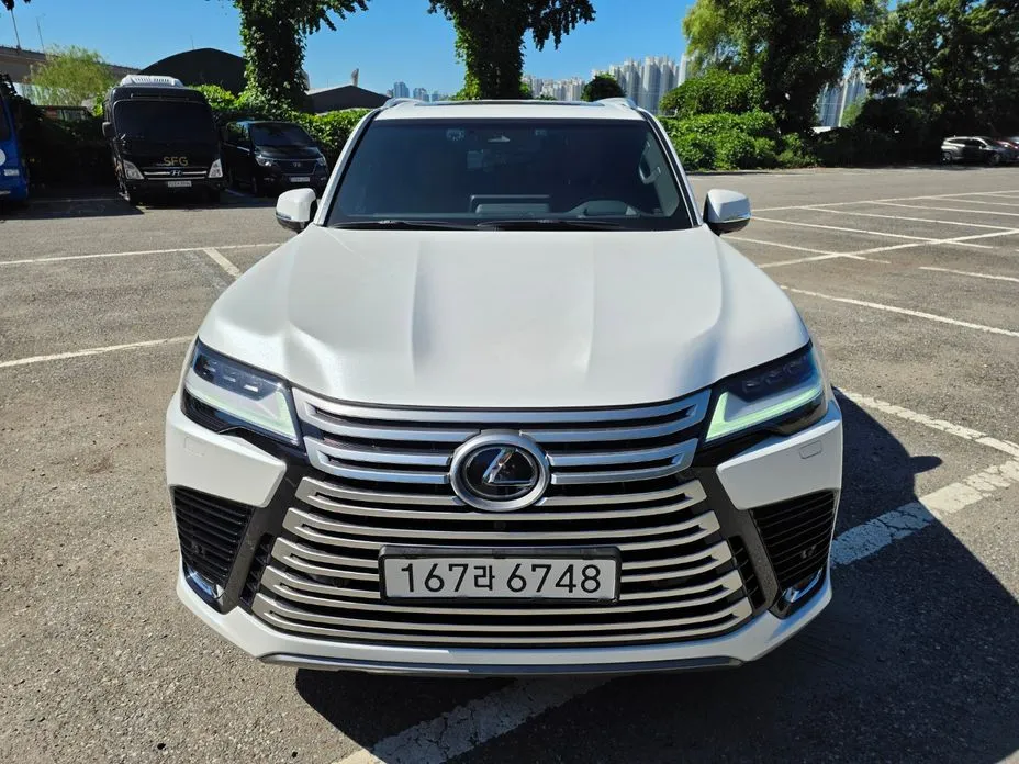 Lexus LX — фото 6