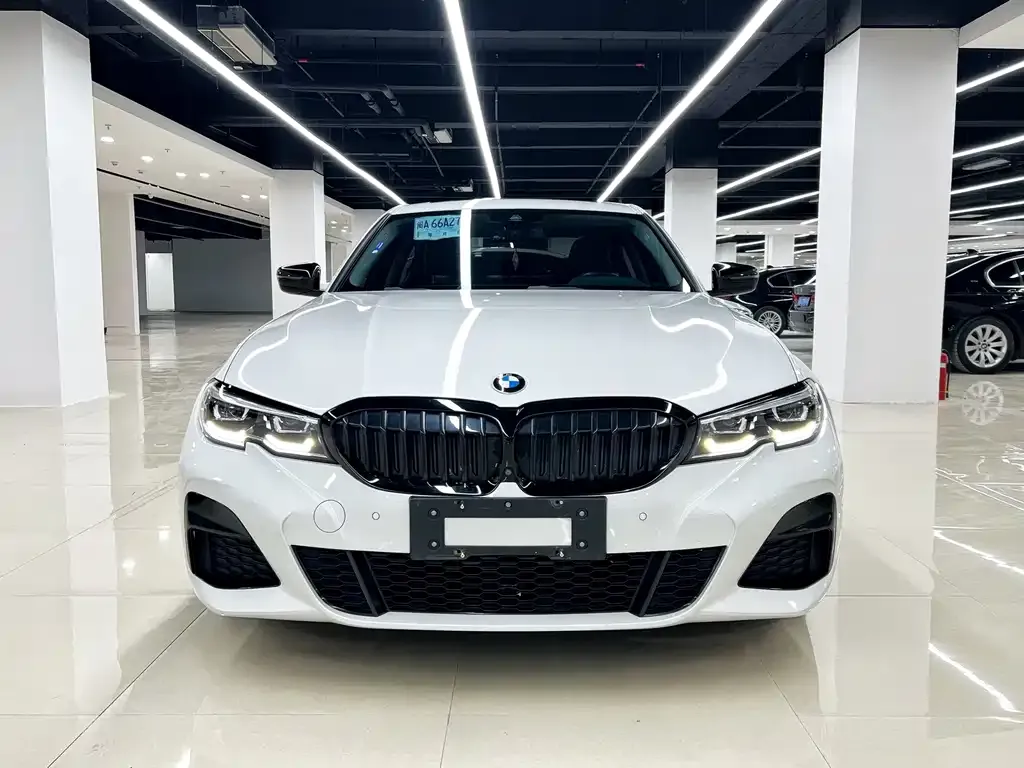BMW 3 Series — фото 1