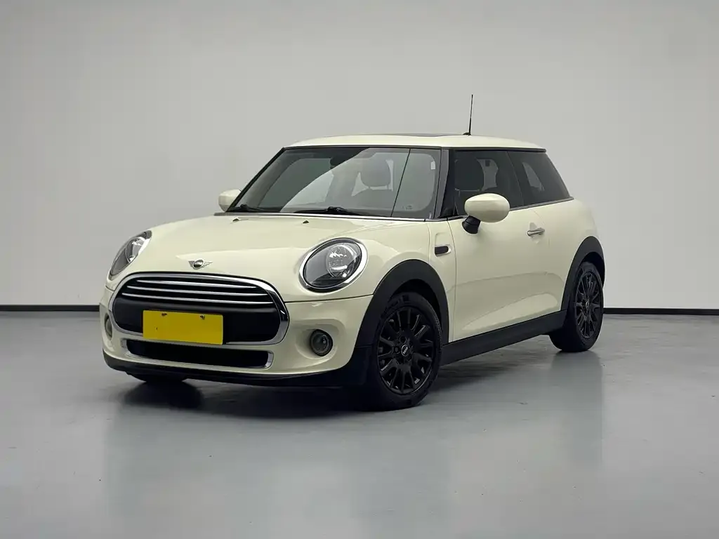 MINI Cooper (3-door) — фото 1