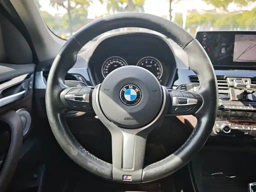 BMW X1 — фото 3