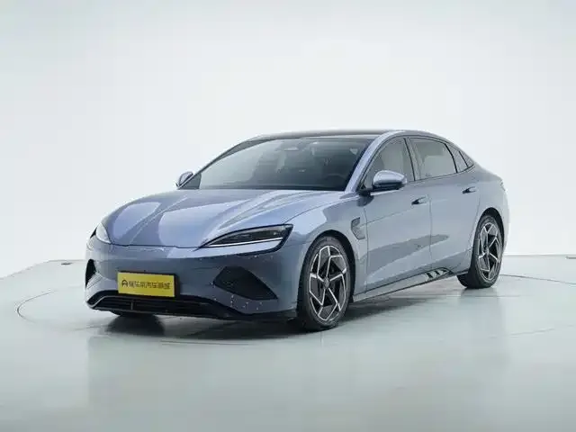 BYD Seal — фото 1
