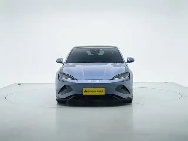 BYD Seal — фото 9