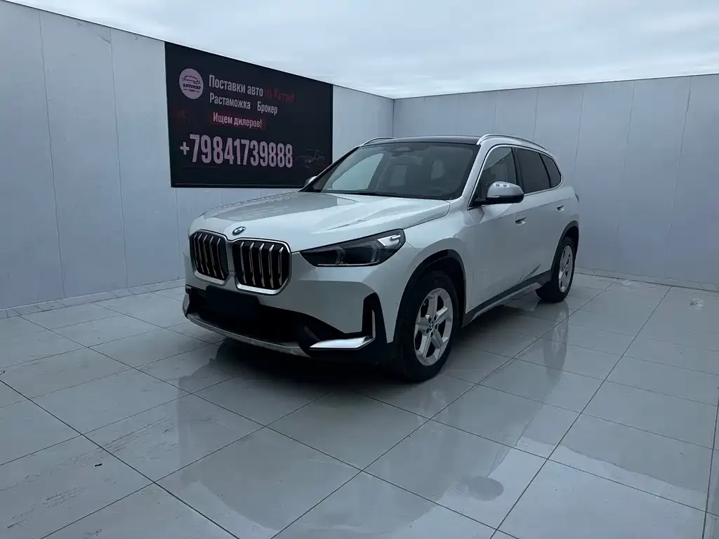 BMW X1 — фото 1