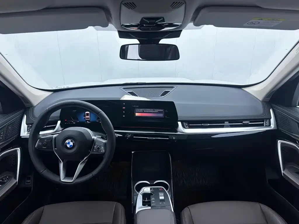 BMW X1 — фото 9