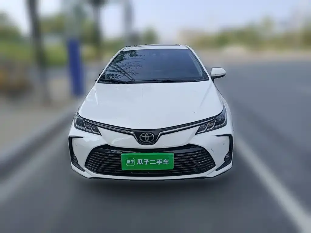 Toyota Corolla — фото 3