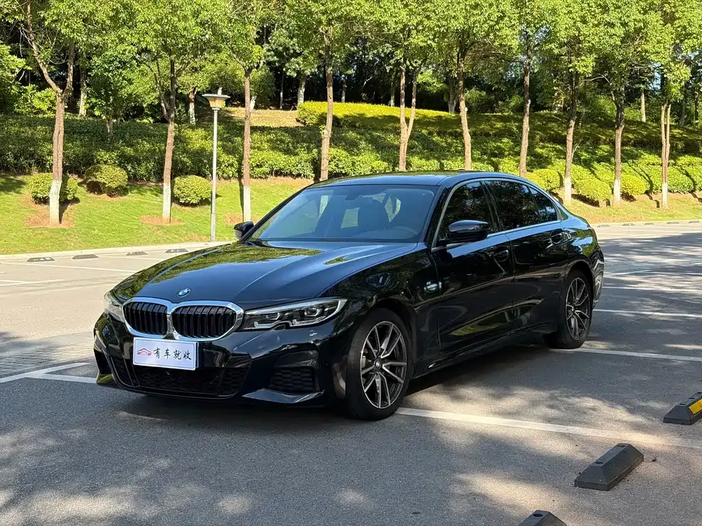BMW 3 Series — фото 1