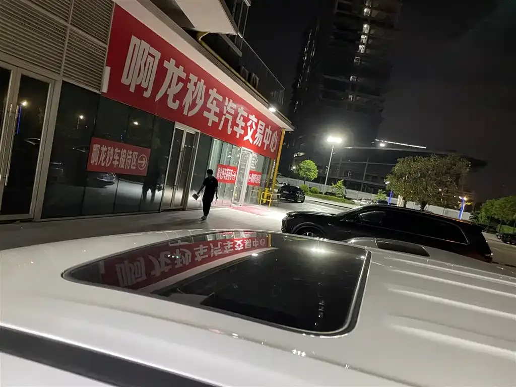 GAC Motor Trumpchi E8 — фото 2