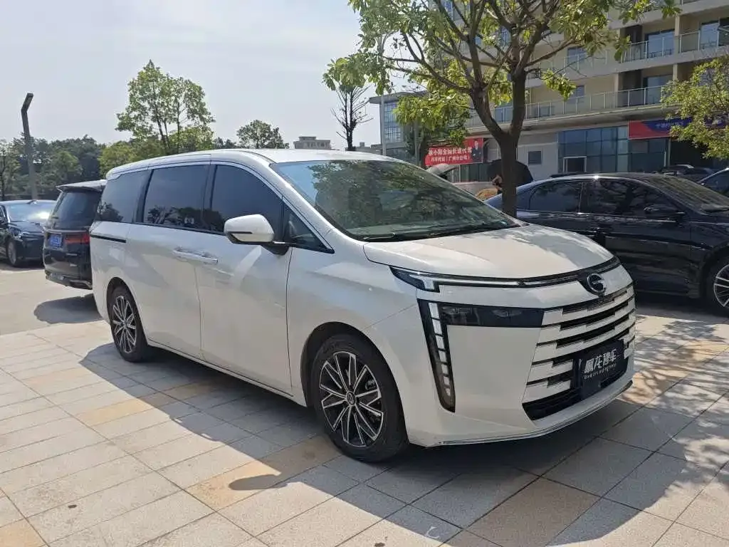 GAC Motor Trumpchi E8 — фото 6