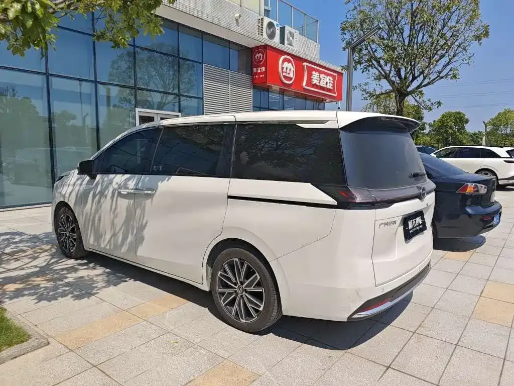 GAC Motor Trumpchi E8 — фото 10