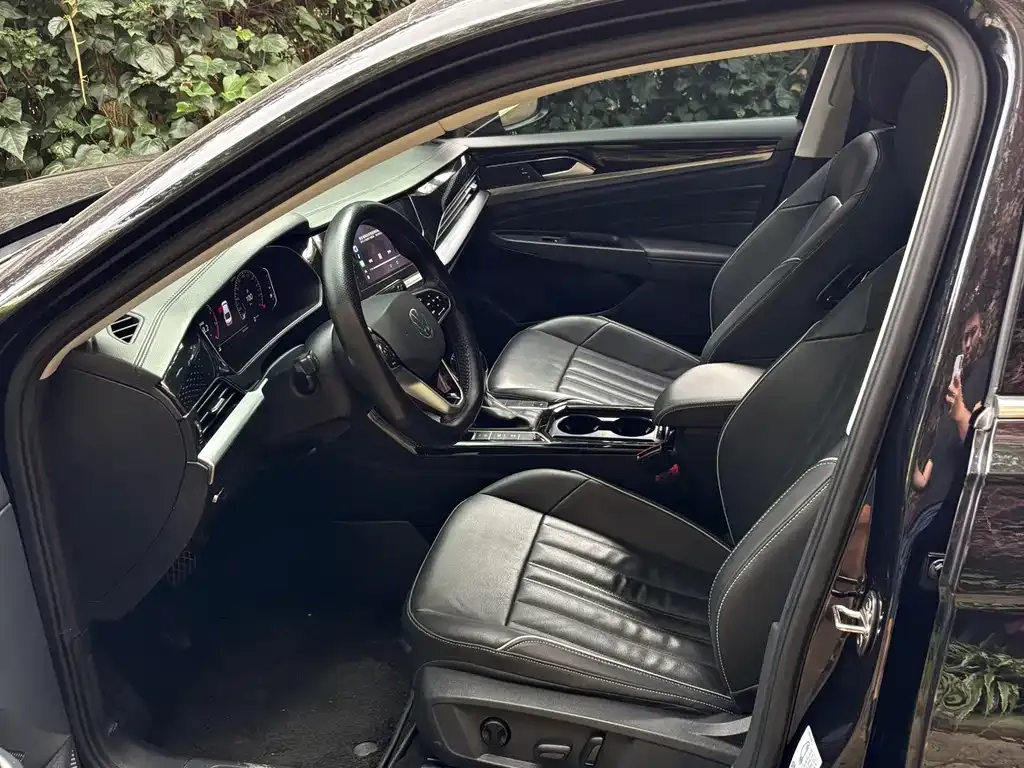 Volkswagen Passat — фото 7