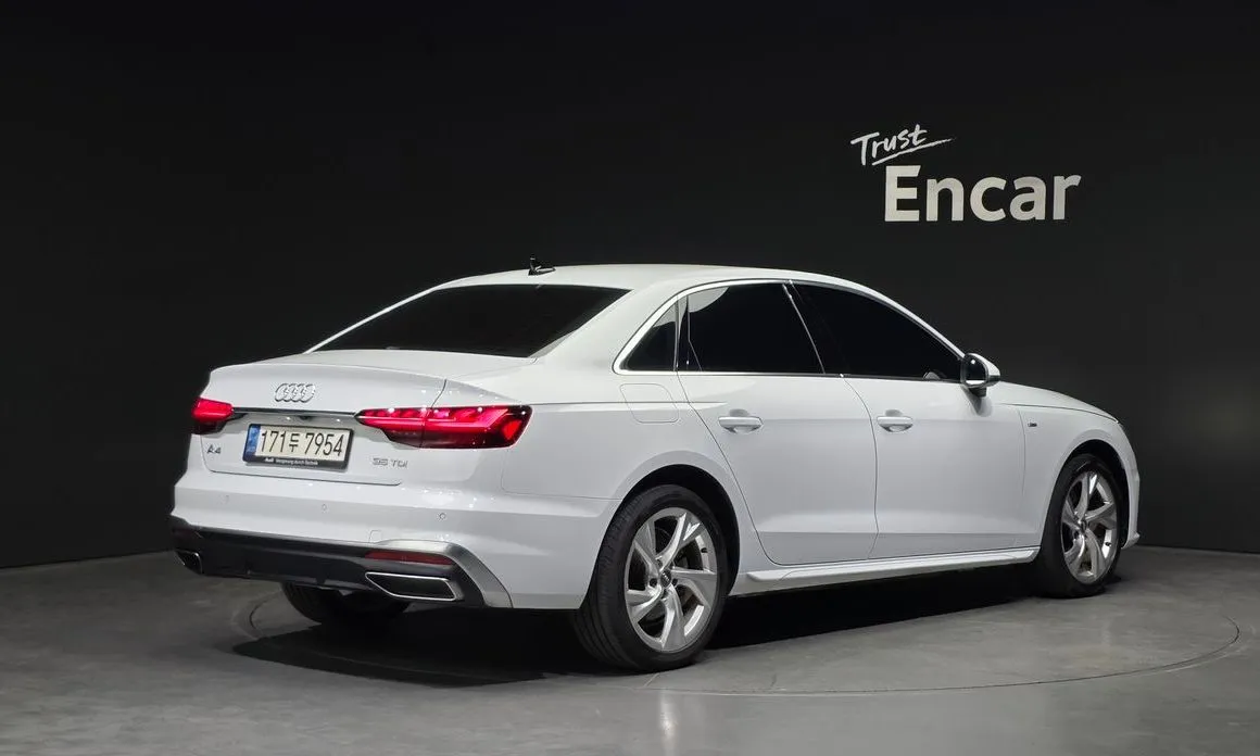 Audi A4 — фото 4
