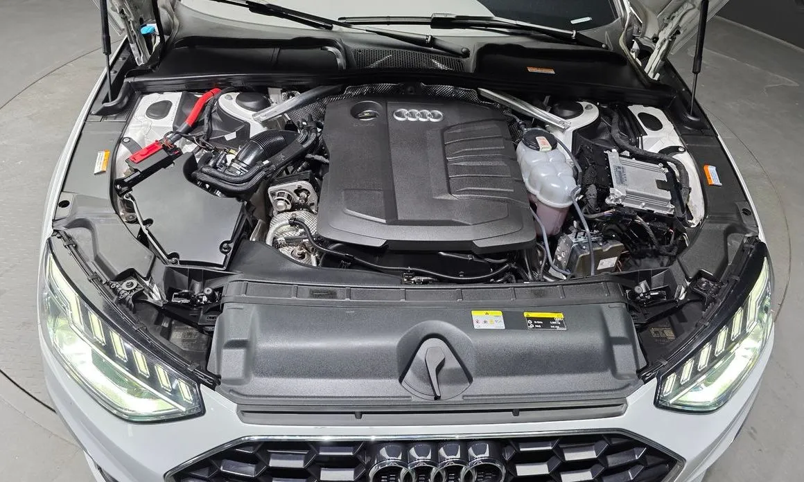 Audi A4 — фото 9
