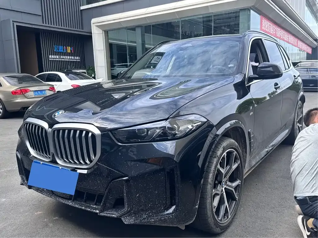 BMW X5 — фото 1