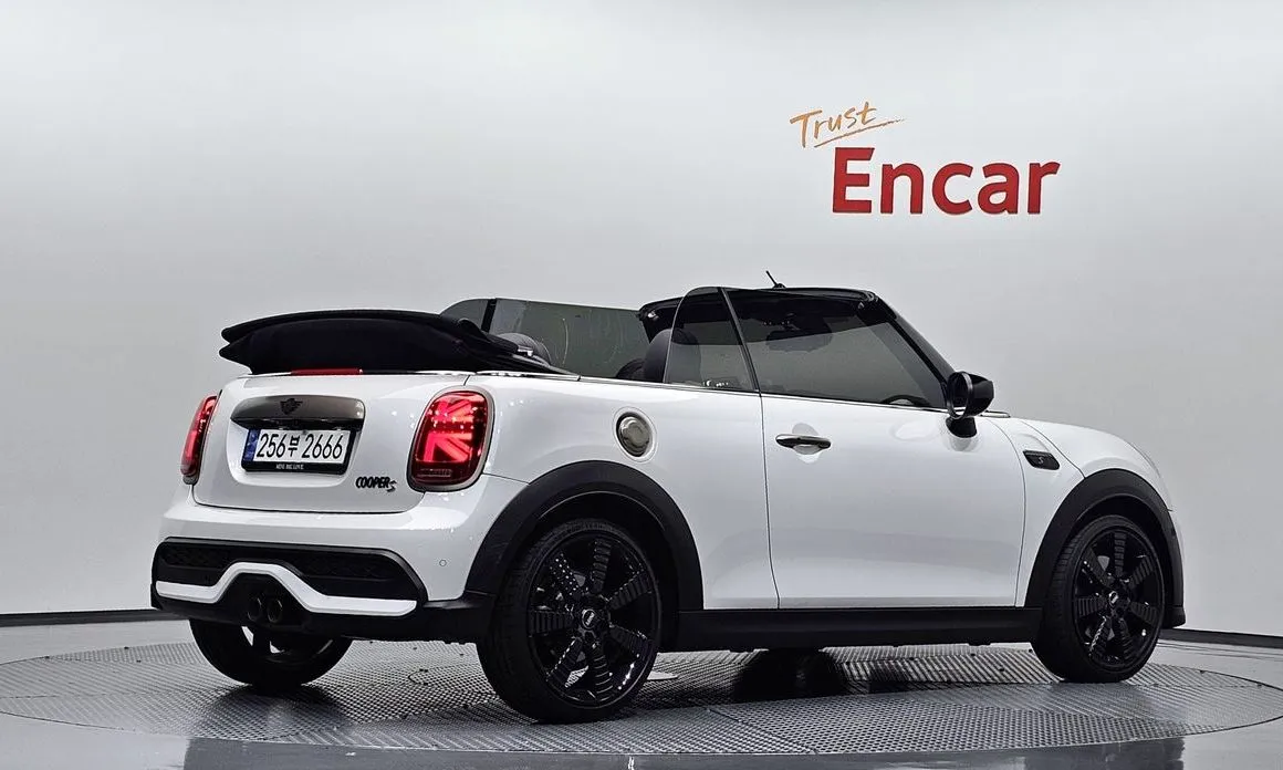 Mini Cooper Convertible — фото 2