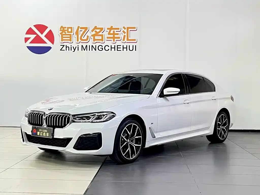 BMW 5 Series — фото 1