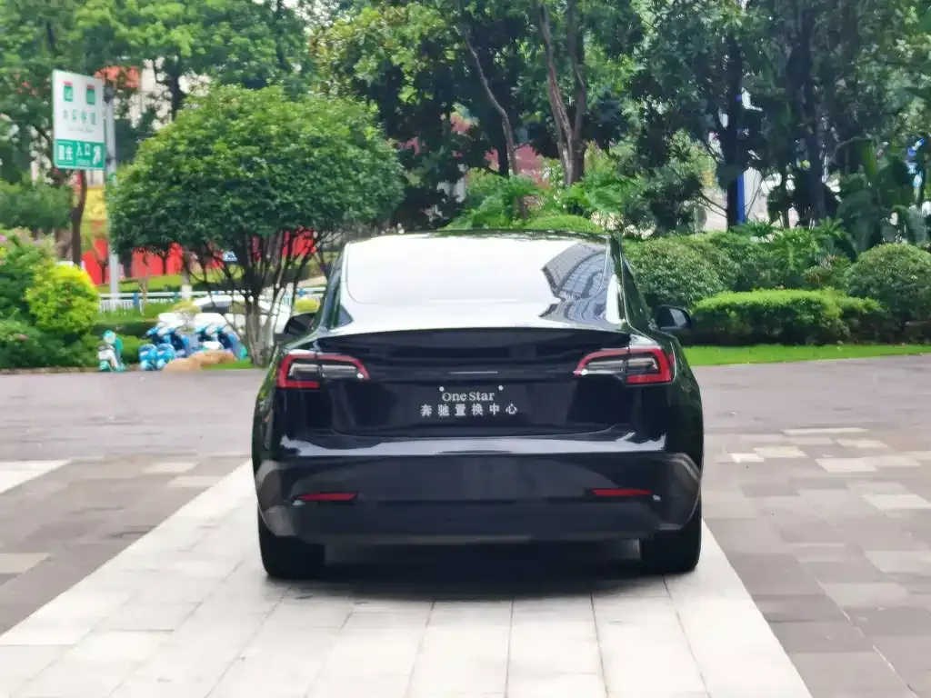 Tesla Model 3 — фото 6