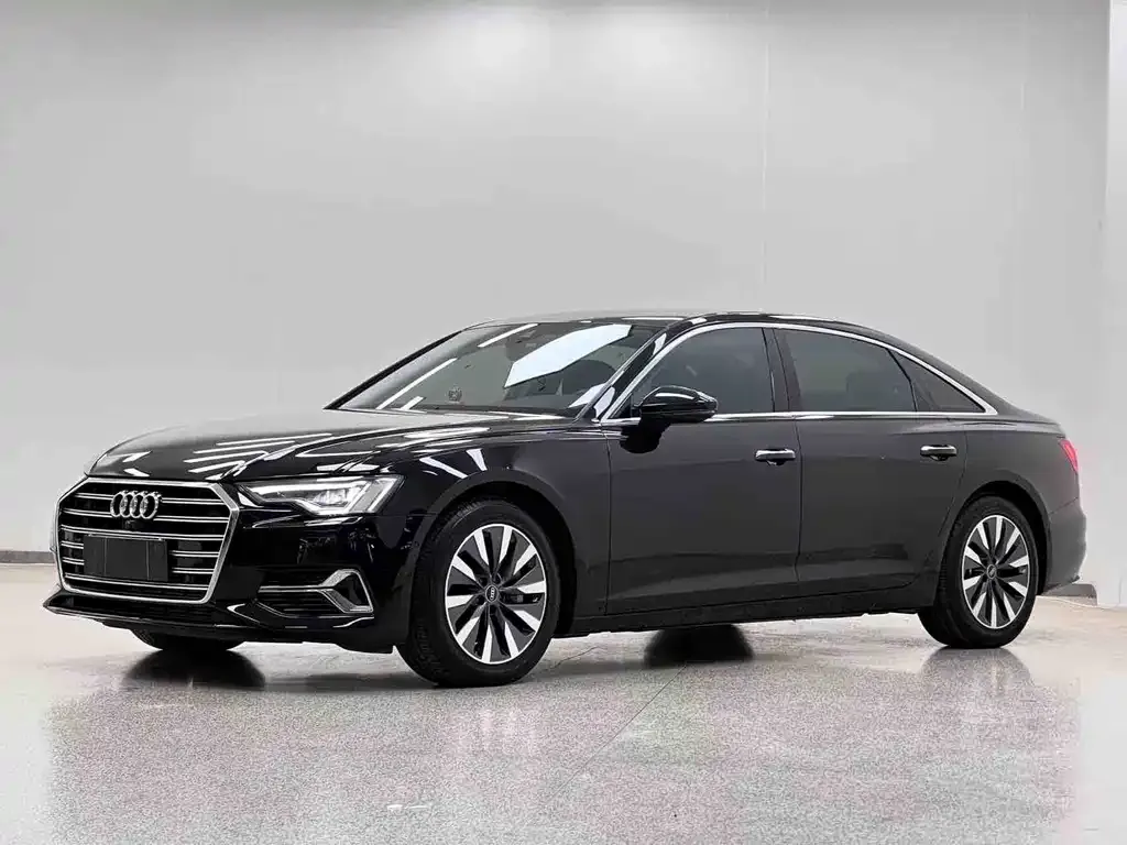 Audi A6L — фото 1