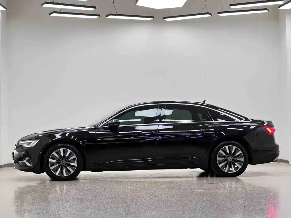 Audi A6L — фото 3