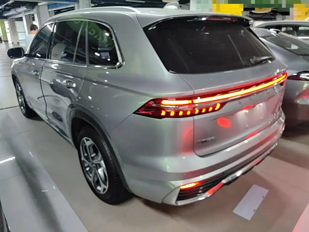 Geely Xingyue L — фото 8