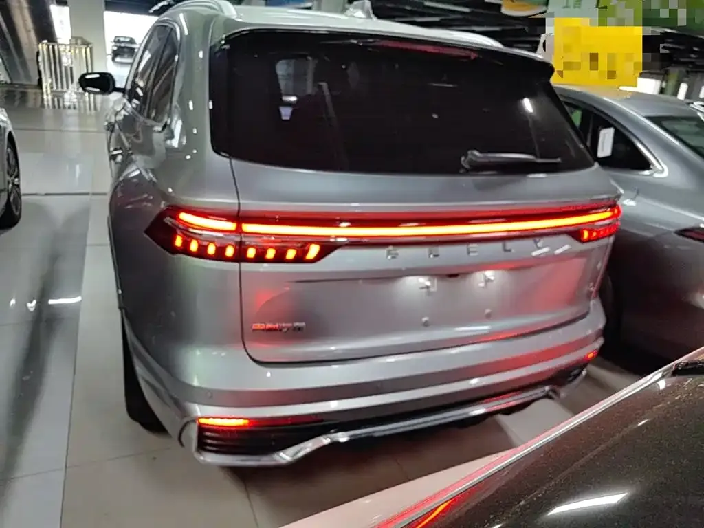Geely Xingyue L — фото 3