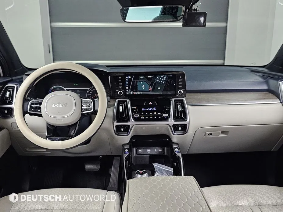 Kia Sorento — фото 7