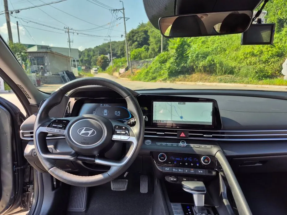 Hyundai AVANTE — фото 3
