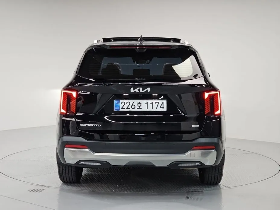 Kia Sorento — фото 4