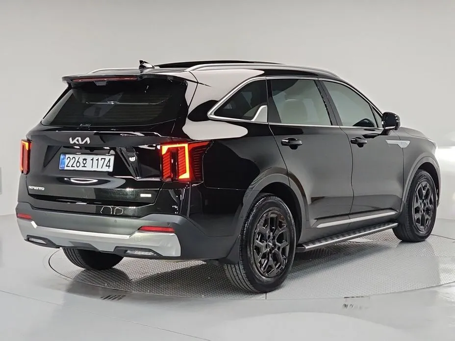 Kia Sorento — фото 5