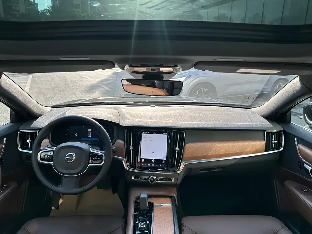Volvo S90 — фото 7