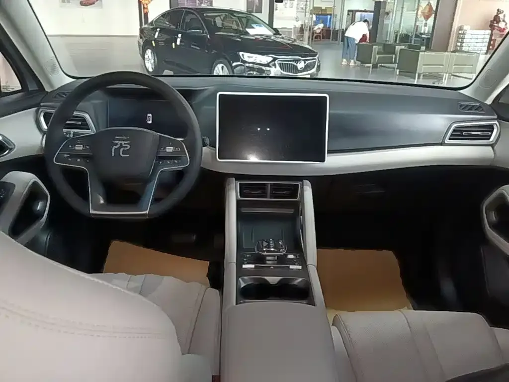 BYD Yuan UP — фото 9