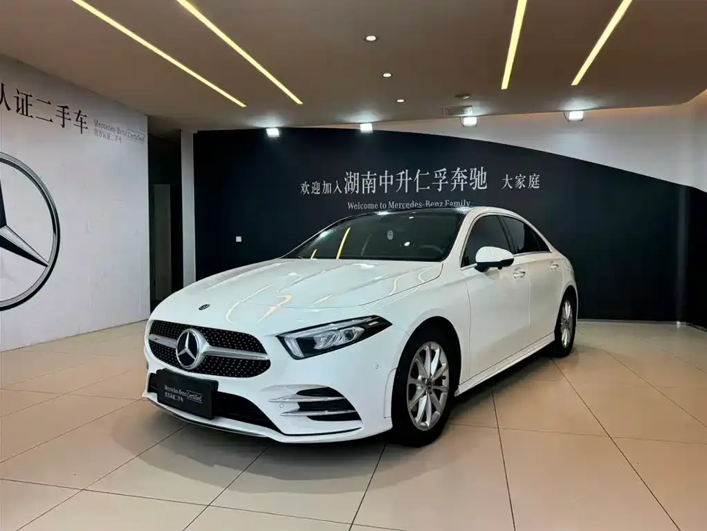 Mercedes-Benz A-Class — фото 1