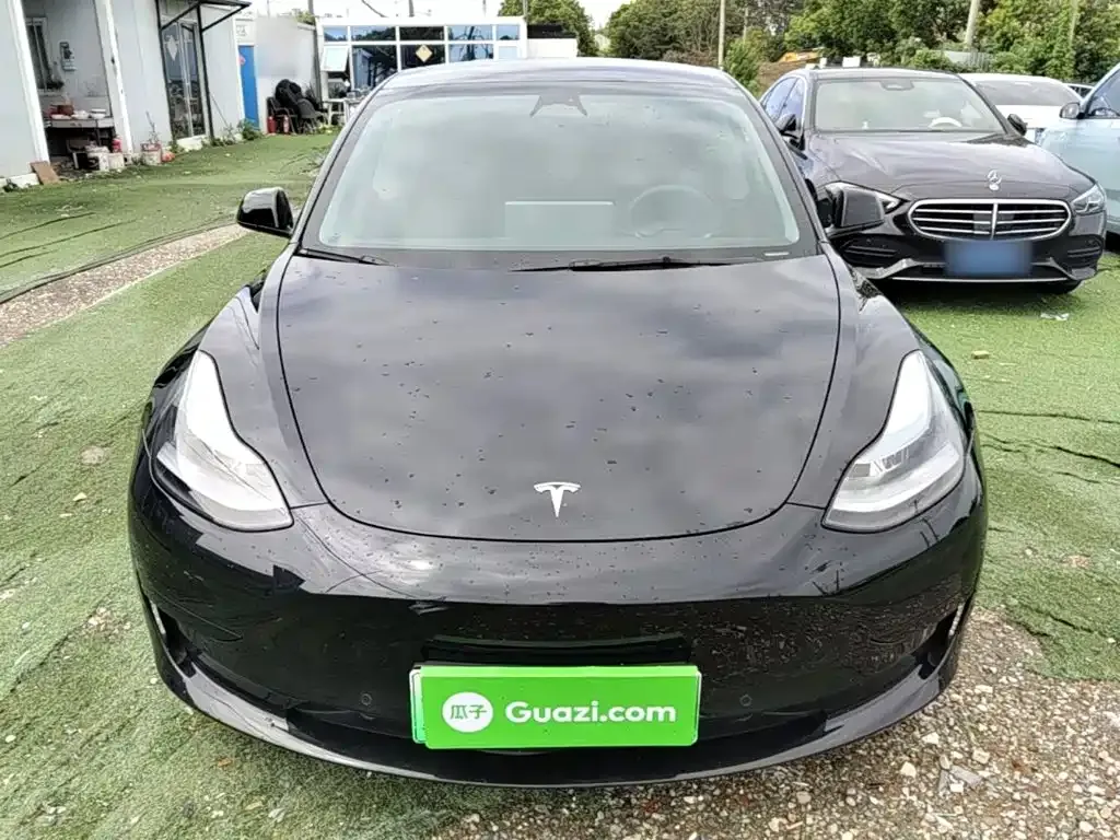 Tesla Model 3 — фото 9