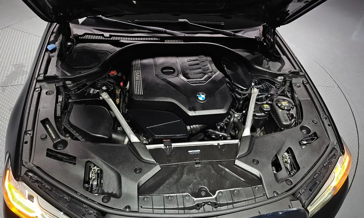 BMW 5-Series — фото 10