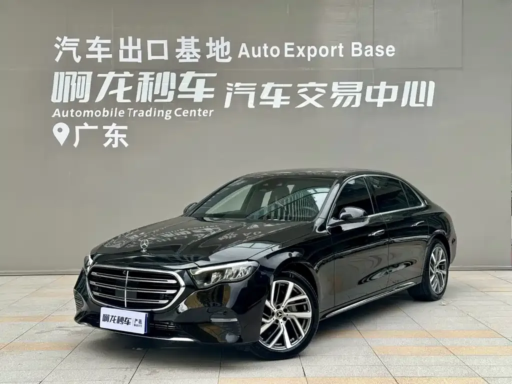 Mercedes-Benz E-Class — фото 1
