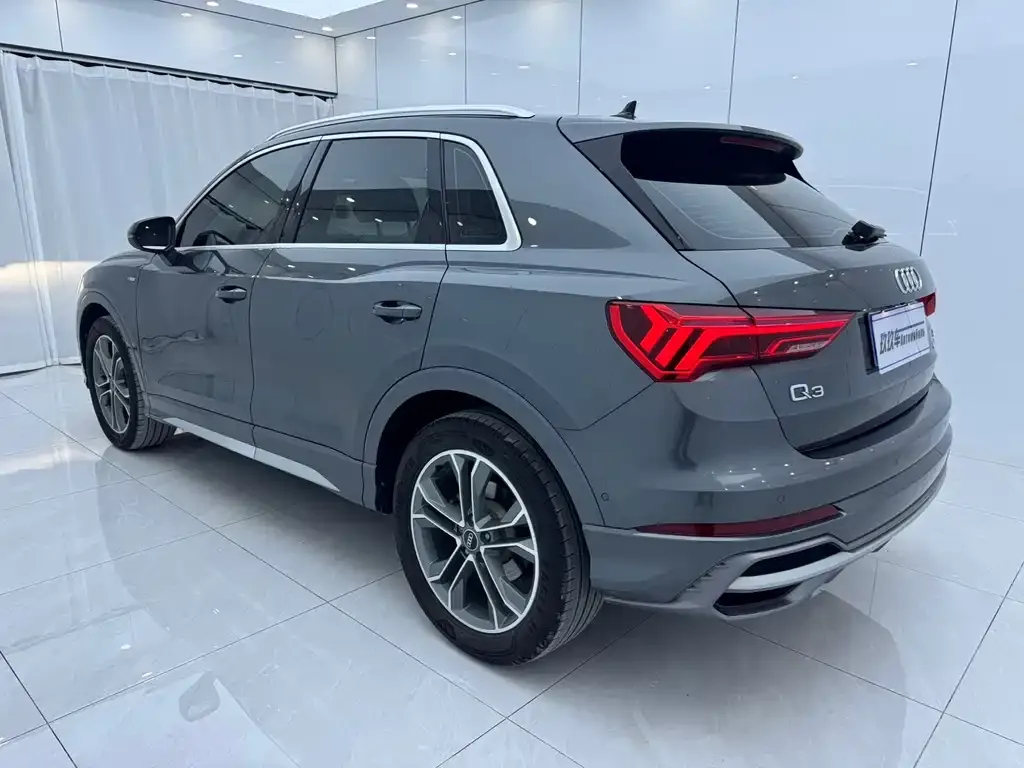 Audi Q3 — фото 5