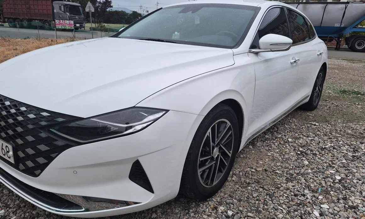 Hyundai Grandeur — фото 1