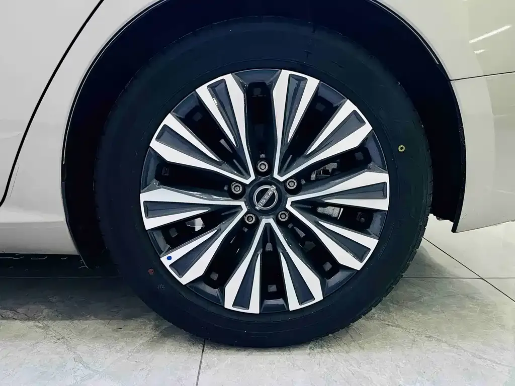 Nissan Teana — фото 9
