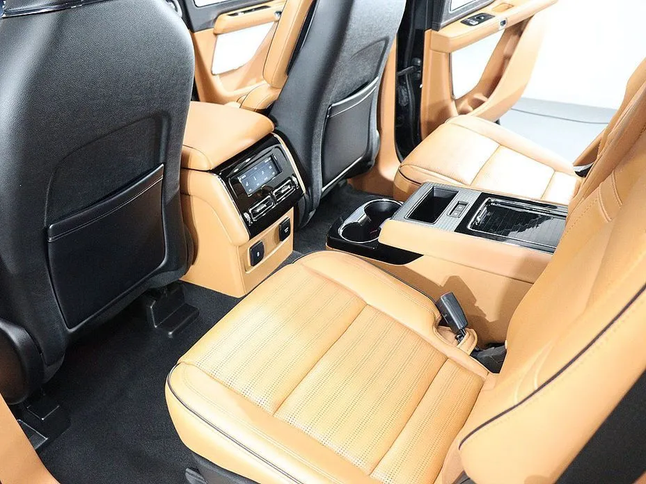 Lincoln Aviator — фото 8