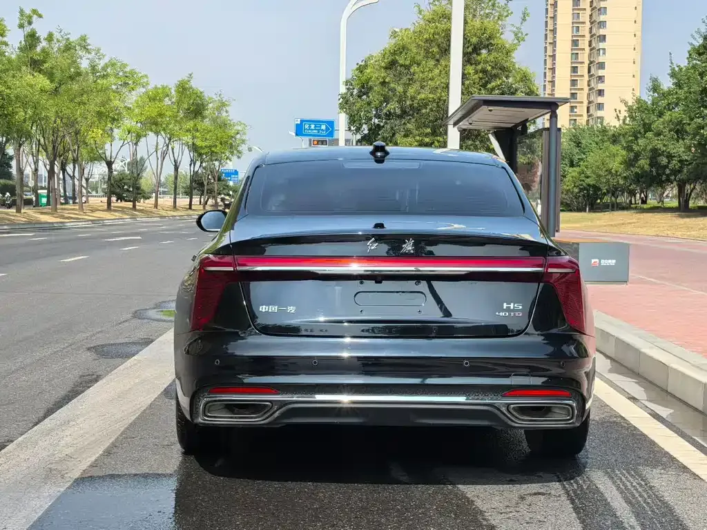Hongqi H5 — фото 2