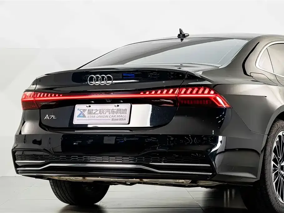 Audi A7L — фото 6
