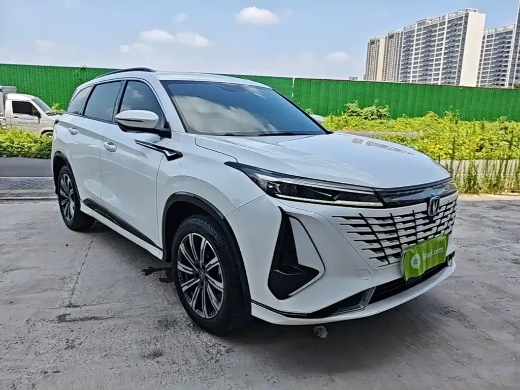 Changan CS75PLUS — фото 9