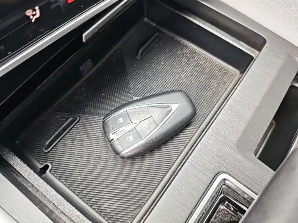 Changan CS75PLUS — фото 3