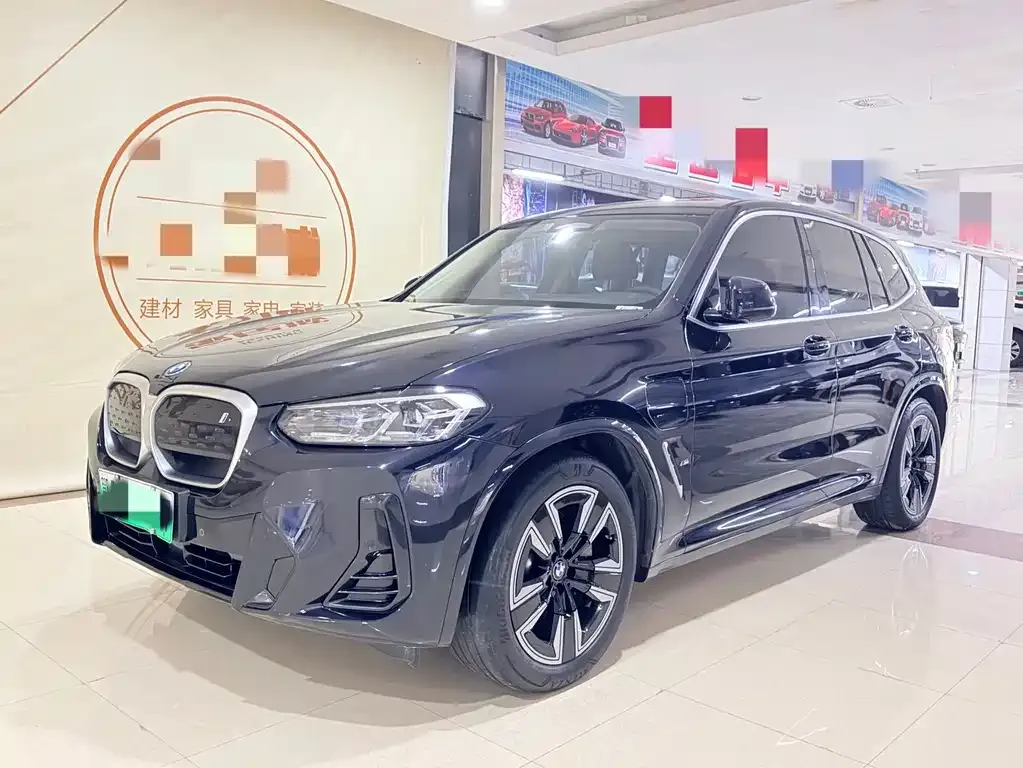 BMW iX3 — фото 4